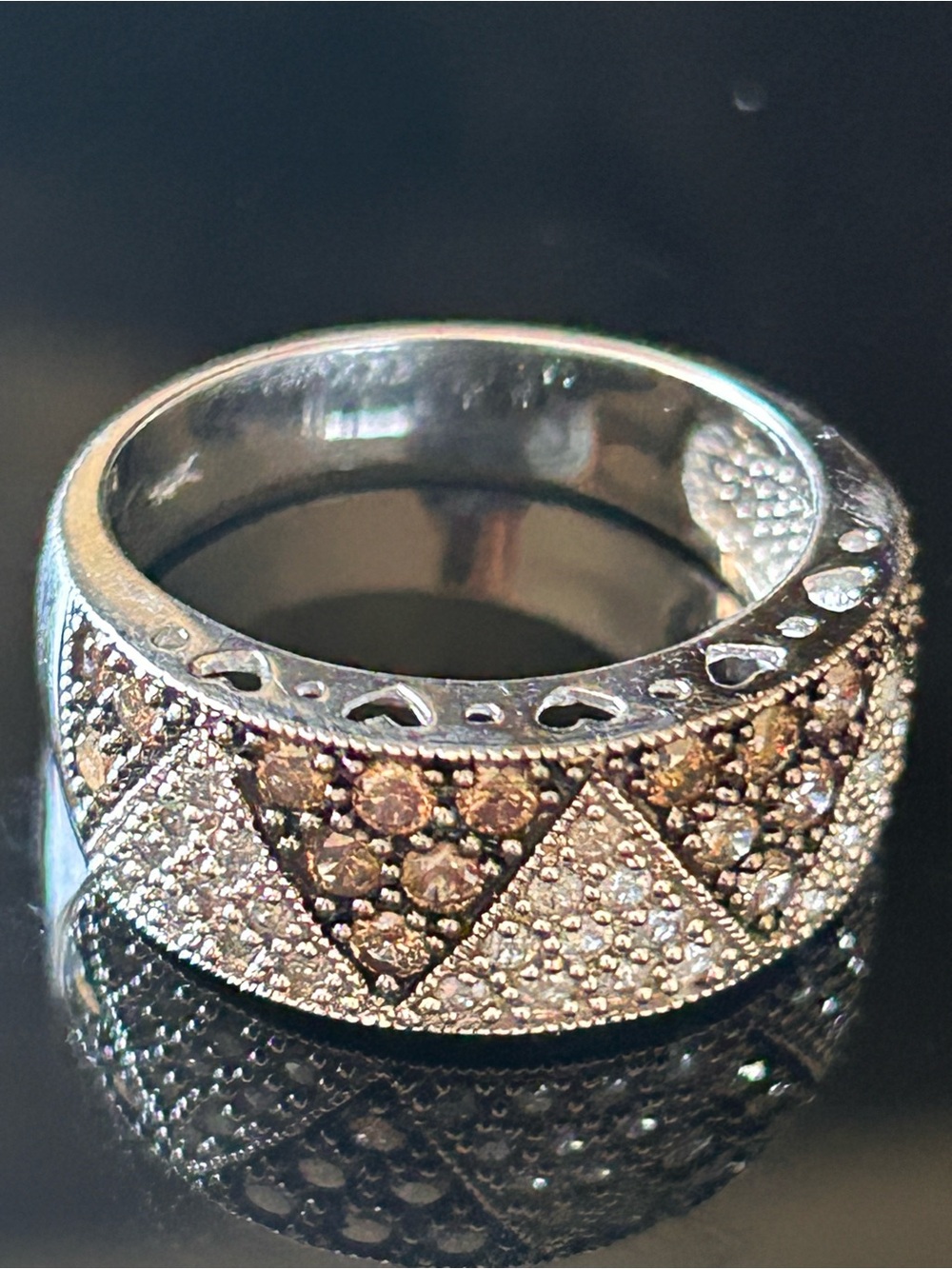 10k White Gold Champagne & Clear Diamond Geometric Wide Band Ring 5.62 grams